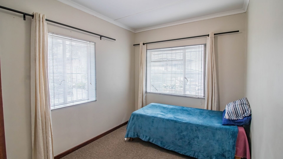 3 Bedroom Property for Sale in Sunrise On Sea Eastern Cape
